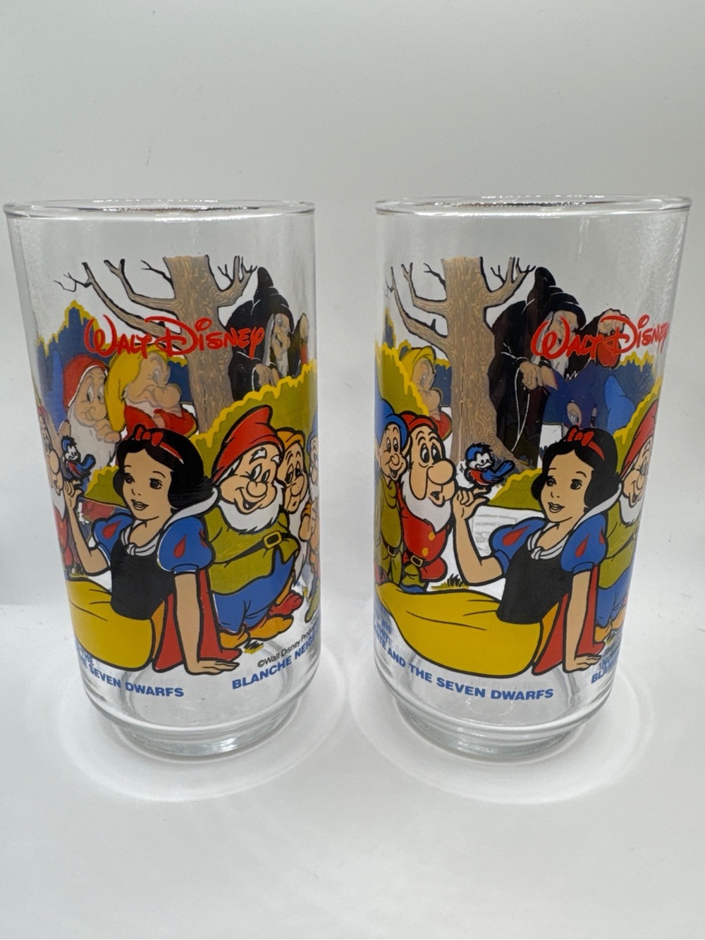 Pair Vintage 1970s Disney Snow White McDonald’s Coca Cola Glasses Canadian Issue